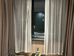 -杭州西湖湖滨银泰亚朵酒店
