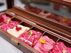 -左庭右院鲜牛肉火锅黑金店(陆家嘴中心店)