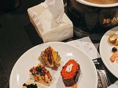 -钱小奴海鲜自助黑金店(杭州滨江龙湖店)
