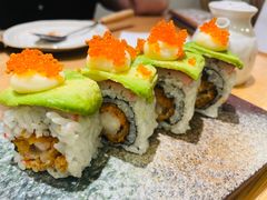 牛油果炸虾卷-团子君寿司·茶