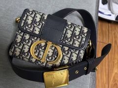 -聚云奢二手奢侈品黄金手表包包回收·中古店(三里屯总店)
