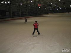 -乔波室内滑雪场