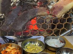 -老炉家木炭烤肉(长江国际店)