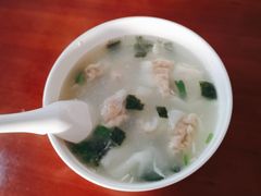 酸汤香辣馄饨-馄饨侯(广渠门店)