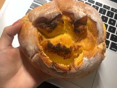 优鲜芒果乳酪软欧包-dotcom coffee古点咖啡(致真大厦店)