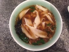 酸汤扯面-河东颐祥阁(世贸店)