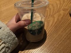 -星巴克(杭州西湖银泰1F店)