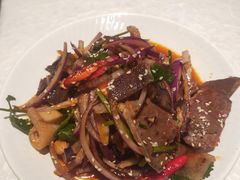 -辣小妮de川菜馆(红旗Mall店)