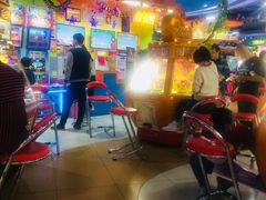 -爱玩嘉年华(龙湖杭州金沙天街店)