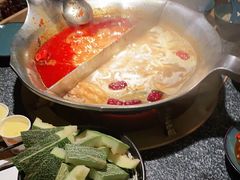 -湊湊火锅·茶憩(郑州绿地新都会店)