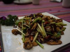 -香巴拉云南餐厅(华莱坞店)