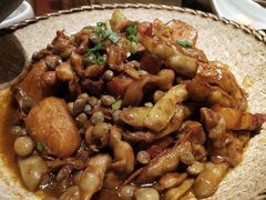 烧肉炖黄金勾-95号酱骨·一块豆腐(展春园西路店)