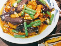 -小菜园新徽菜(镇江丹阳吾悦店)