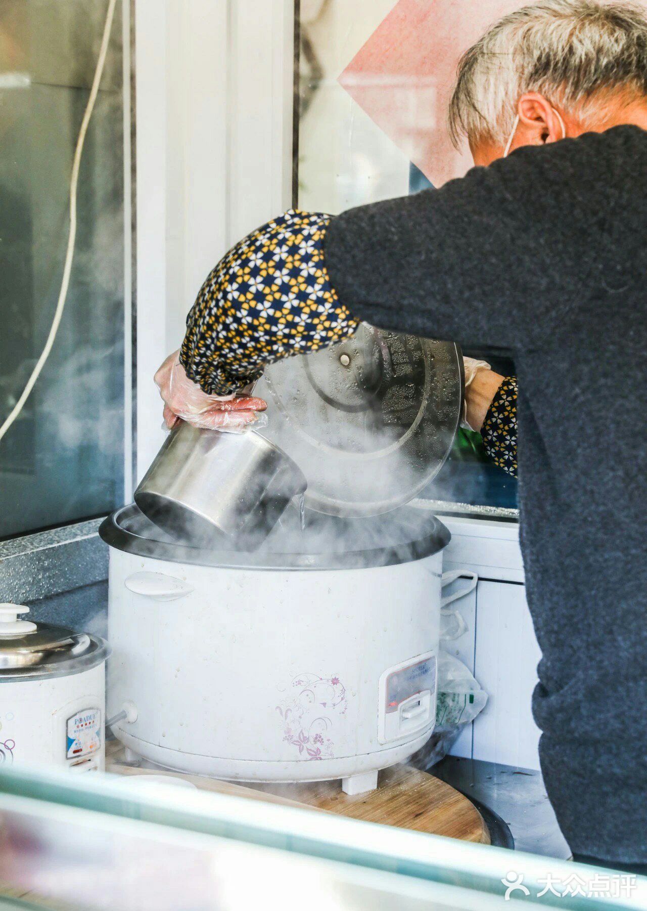 专卖上海小吃点心的宝藏档口