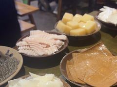 -黄潇洒老火锅(九眼桥宏济巷店)