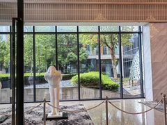 -上海虹桥西郊假日酒店