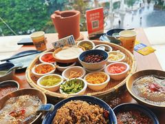 -包整·丝娃娃(一览甲秀楼风景店)