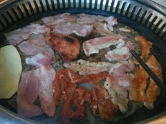 -北京汉丽轩海鲜烤肉自助火锅一体(中百店)