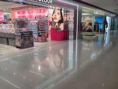 -燕莎奥特莱斯购物中心