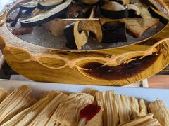 -滇釜火锅·能喝汤的火锅(车公庄店)