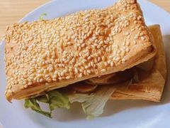 熏鸡法风烧饼豆浆餐-肯德基(中州一店)