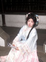 -一揽芳华汉服旗袍体验馆(拙政园店)
