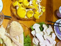-民食香·腊排骨野生菌美食(木府店)