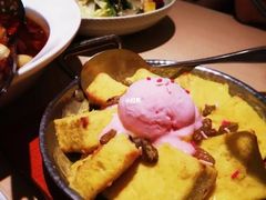 火爆面包-吕氏疙瘩汤·新派鲁菜(东城万达广场店)