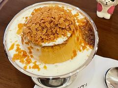 -Café Monson