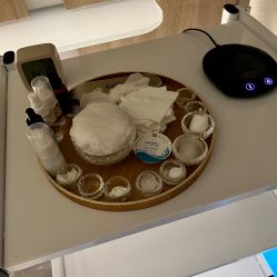 -AURAS璈然科技护肤中心