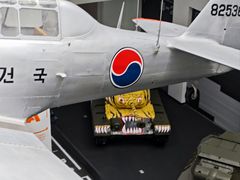 -韩国战争纪念馆