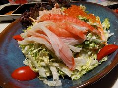 三味海鲜沙拉-正宗齐齐哈尔烤肉·齐牛哥鲜切炭火烤肉(杭州总店)