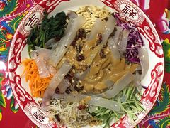 -闯关东东北农家菜(崂山石老人店)