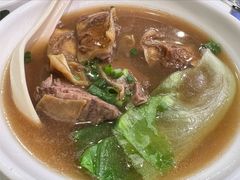 新鲜崩沙牛腩面-海王冰室(皇朝店)