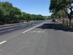 -中国国家博物馆-地上停车场