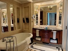 -广州富力丽思卡尔顿酒店