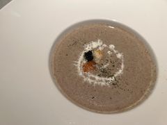 松露蘑菇奶油汤-C&R西班牙餐厅