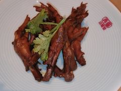 弄堂卤鸡爪-弄堂小笼包(天津南开大悦城店)