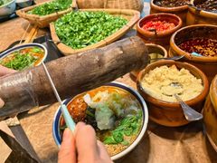 -云阿蛮云南生烫牛肉米线(奉贤路店)