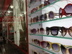 太阳眼镜-朱师傅眼镜·蔡司·依视路·尼康(市先进店)