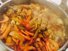 -黄记煌三汁焖锅(新佳丽江汉路店)