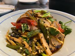 -黔蘑菇四季餐厅(观山湖店)