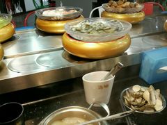-汤响自助回转火锅百汇(乐峰广场店)