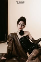 -onlygirl摄影美学馆高端定制(江滩店)
