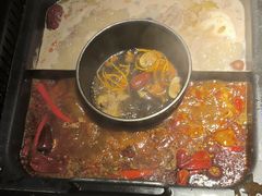 -老牌坊云南鱼豆花火锅(哈西万达店)