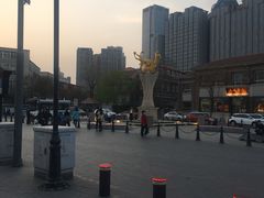 -民园广场