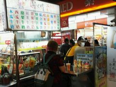 -六合夜市