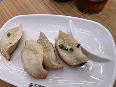 -小杨生煎(白玉兰广场店)