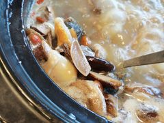 -云朵小院·石锅鱼·野生菌餐厅(蒗放店)