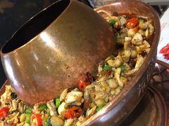 -龙巢盱眙龙虾·牛蛙·烧烤宵夜(八卦岭店)